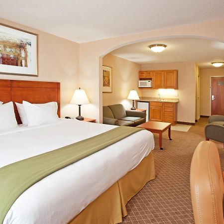 Holiday Inn Express Hotel & Suites Bay City By Ihg Eksteriør bilde